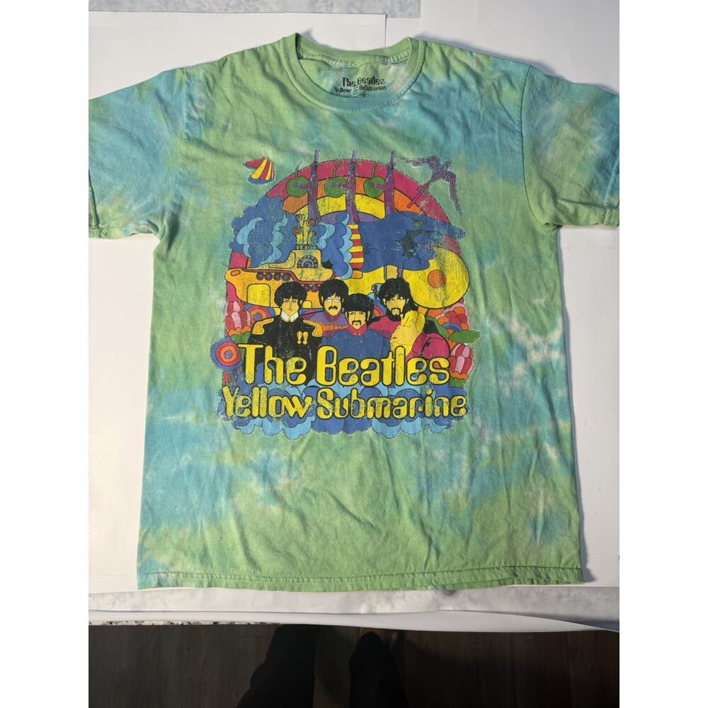 Men’s Hippie Tie-Dye Size Medium, Yellow, Submarine Beatles T-Shirt